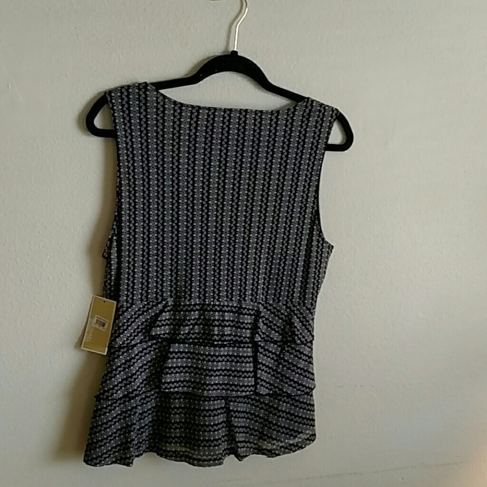 Shirt - Picture 4 of 4